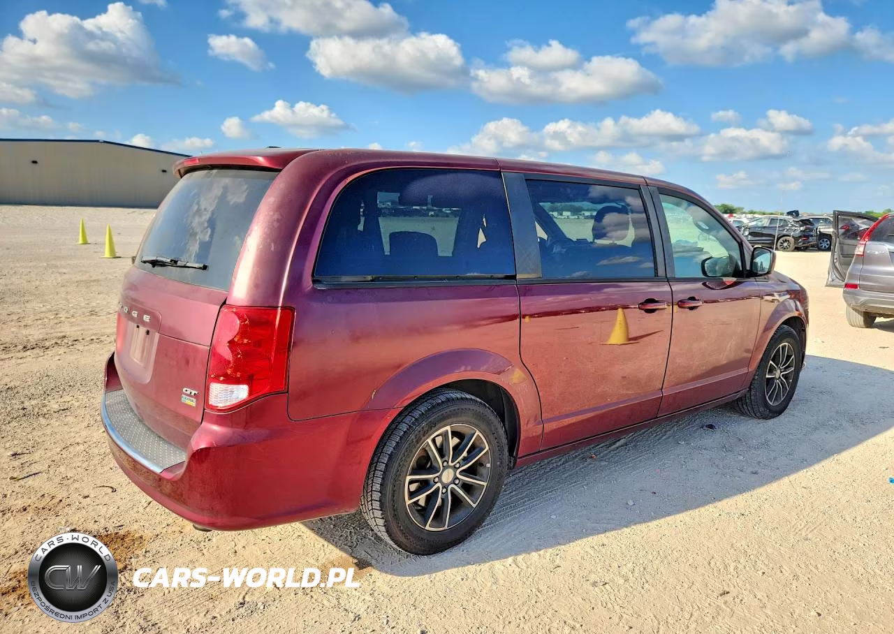 2018 Dodge Grand Caravan Gt VIN:2C4RDGEG8JR195461 - 3