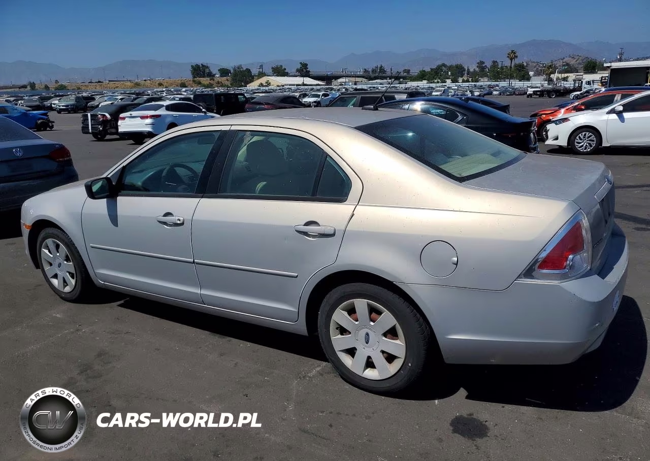 2009 Ford Fusion S 4D Sedan 4 VIN:3FAHP06Z09R219614 - 2
