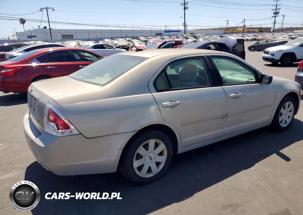 2009 Ford Fusion S 4D Sedan 4 VIN:3FAHP06Z09R219614 - 3