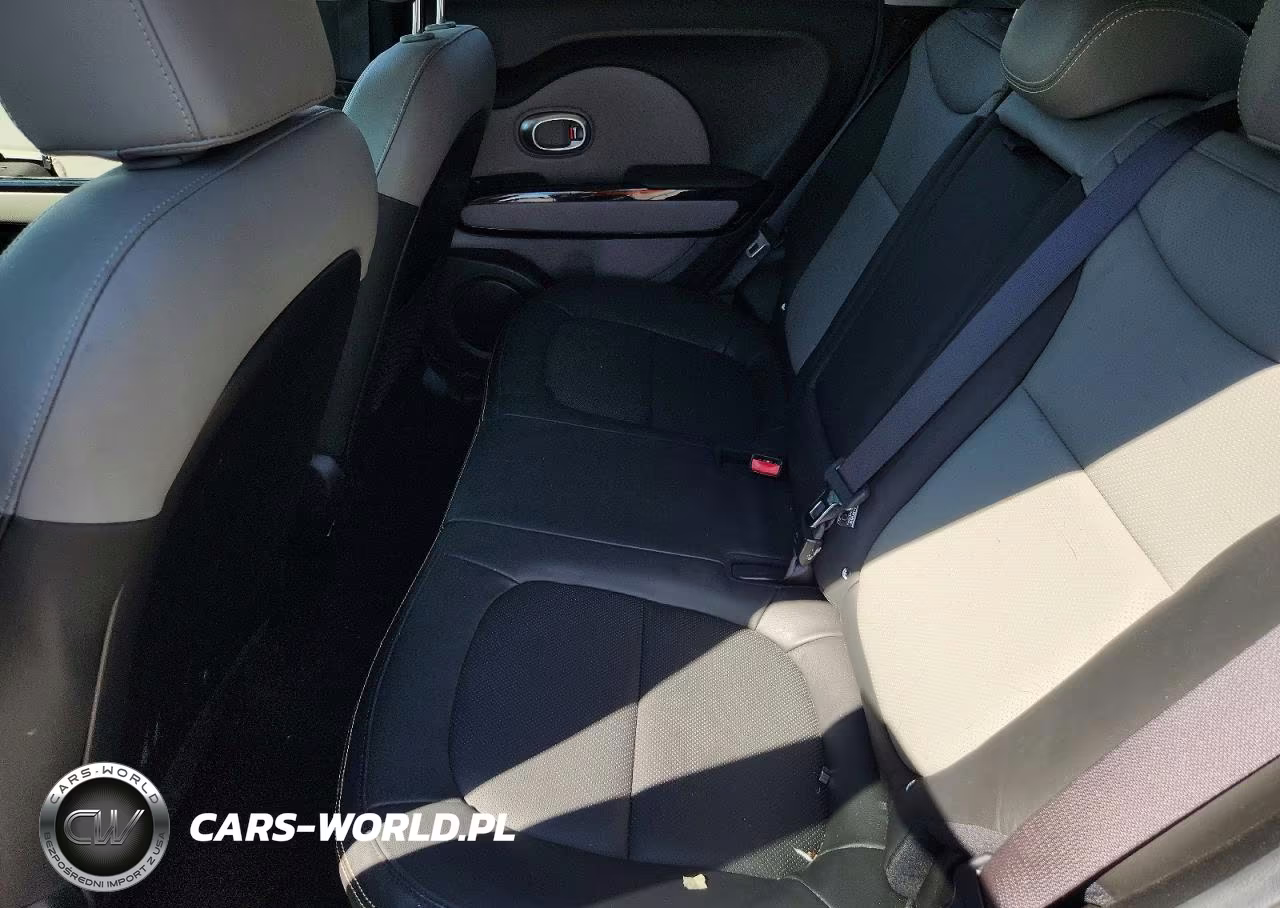 2016 Kia Soul + VIN:KNDJP3A55G7374021 - 10
