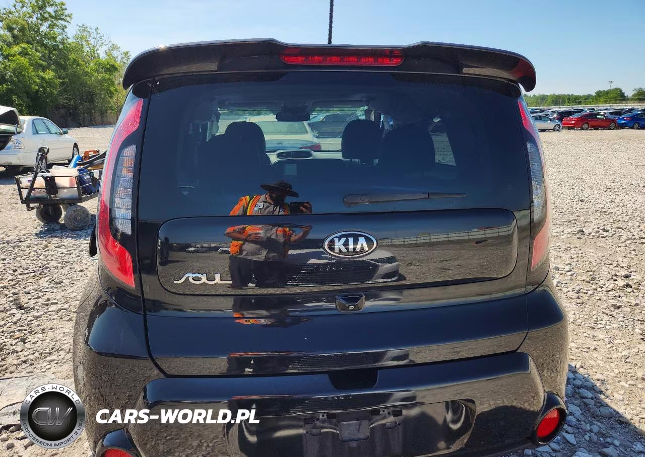 2016 Kia Soul + VIN:KNDJP3A55G7374021 - 6