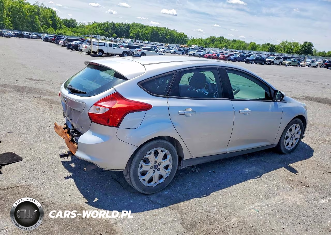 2012 Ford Focus Se VIN:1FAHP3K24CL124957 - 3
