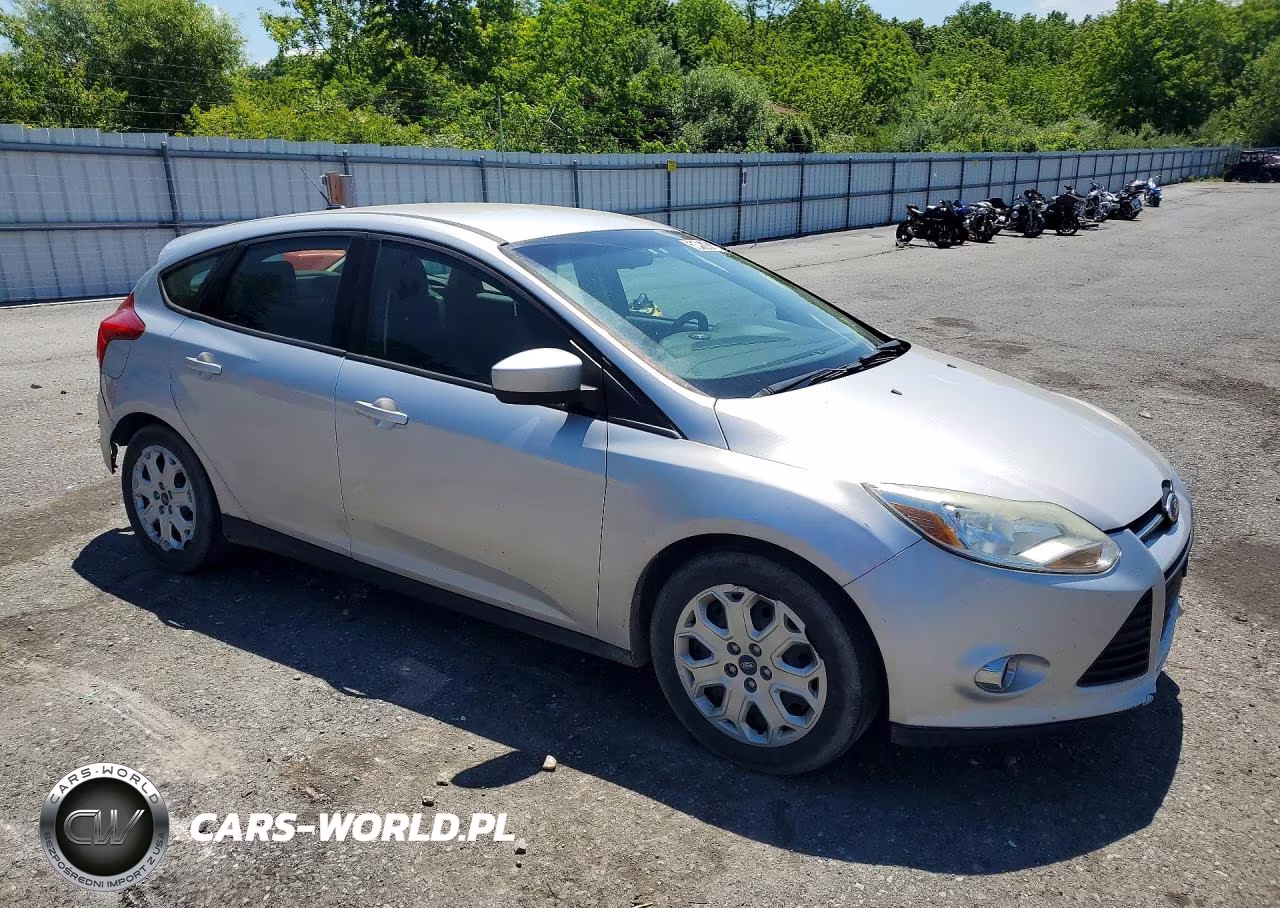 2012 Ford Focus Se VIN:1FAHP3K24CL124957 - 4