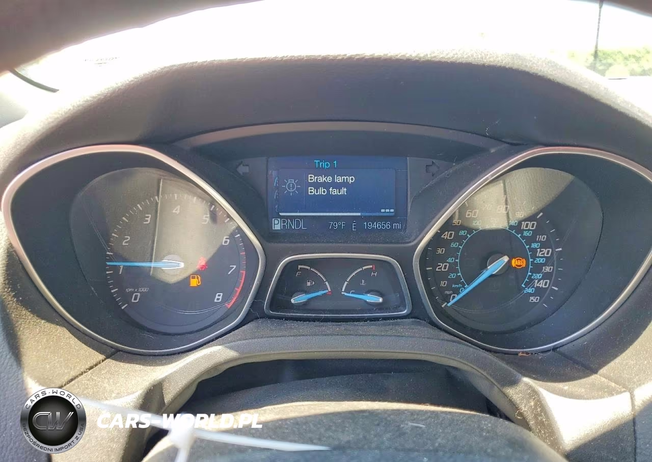 2012 Ford Focus Se VIN:1FAHP3K24CL124957 - 9
