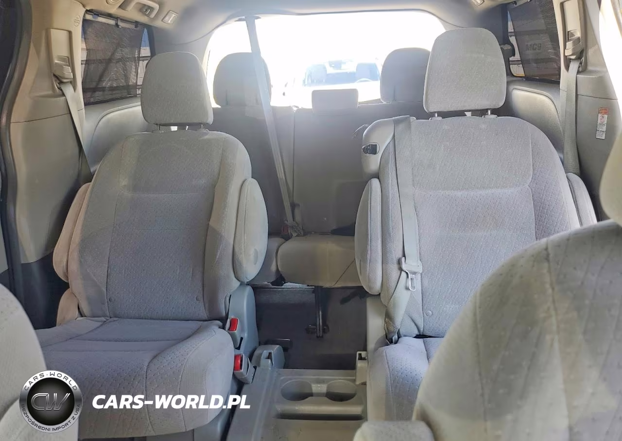 2015 Toyota Sienna Le VIN:5TDKK3DC8FS535110 - 10