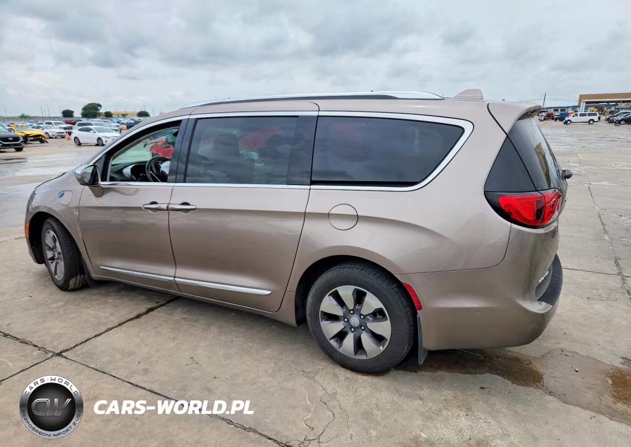 2018 Chrysler Pacifica Hybrid Limited VIN:2C4RC1N77JR105569 - 2