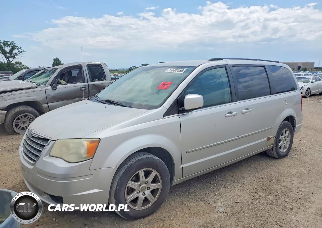 2010 Chrysler Town & Country Touring