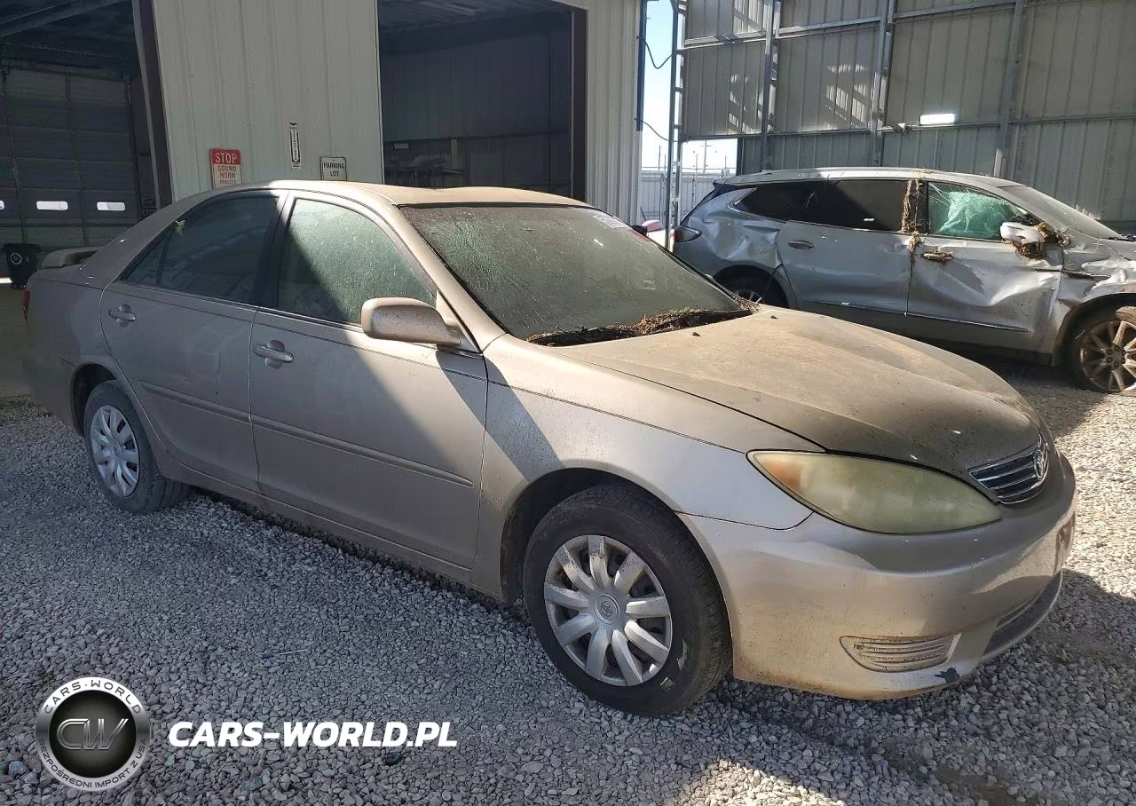 2005 Toyota Camry Le VIN:4T1BE32K75U431750 - 4