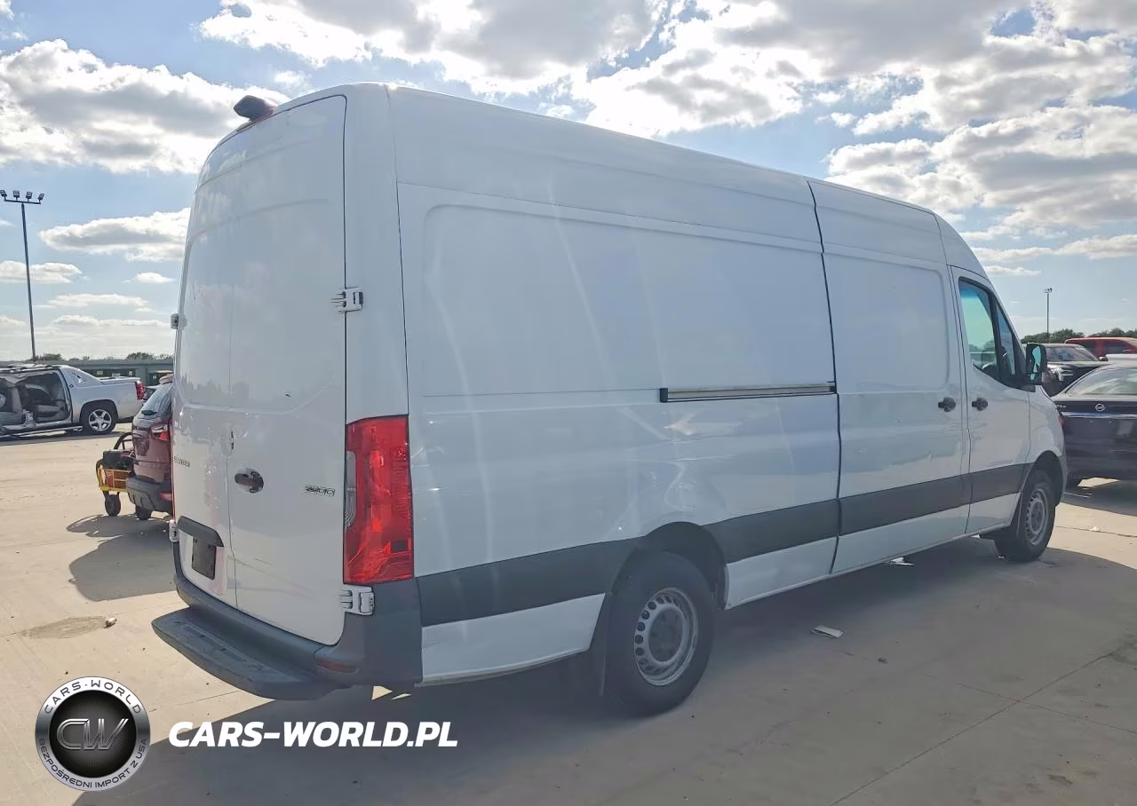 2021 Mercedes-Benz Sprinter 2500 VIN:W1W40CHY5MT051788 - 3