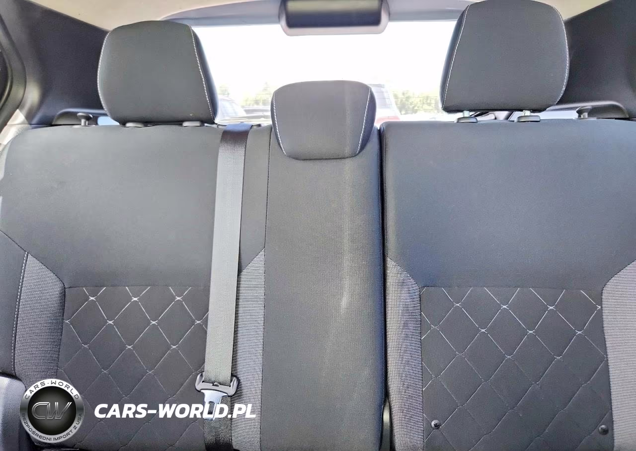 2019 Nissan Kicks S VIN:3N1CP5CU8KL518953 - 10