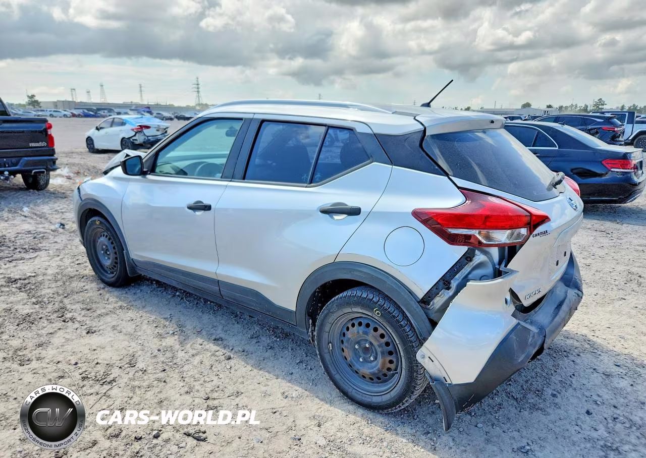 2019 Nissan Kicks S VIN:3N1CP5CU8KL518953 - 2