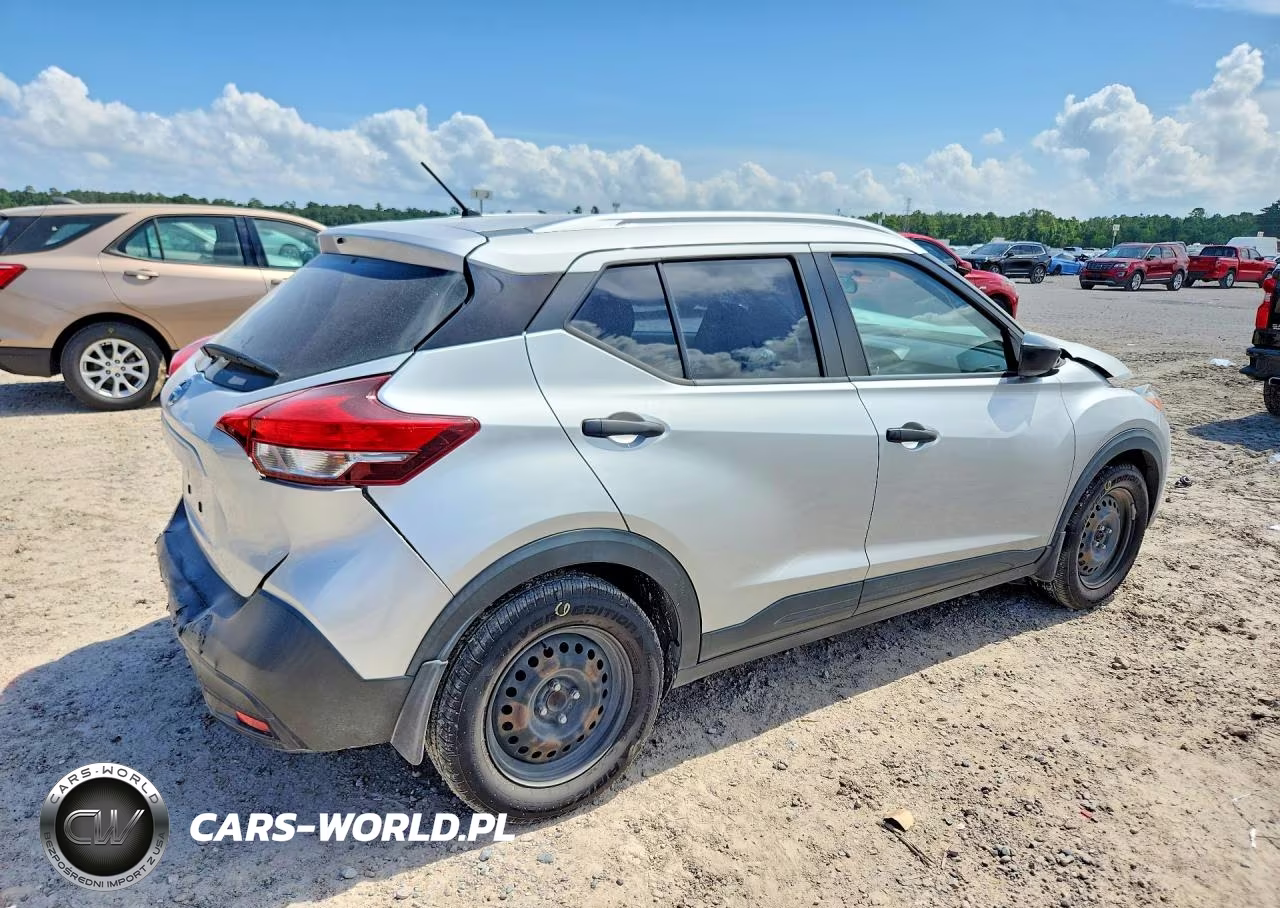 2019 Nissan Kicks S VIN:3N1CP5CU8KL518953 - 3