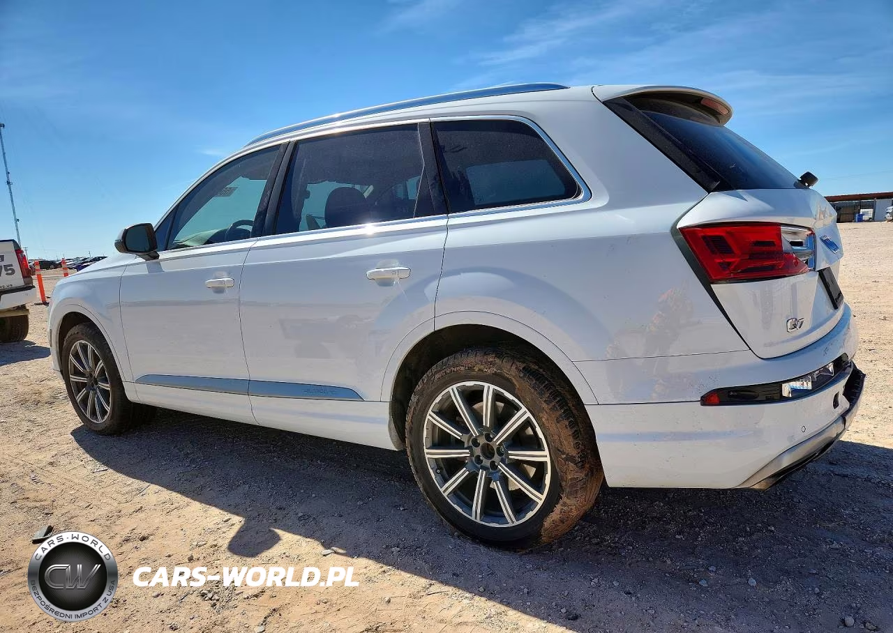 2018 Audi Q7 Prestige VIN:WA1VAAF7XJD029510 - 2