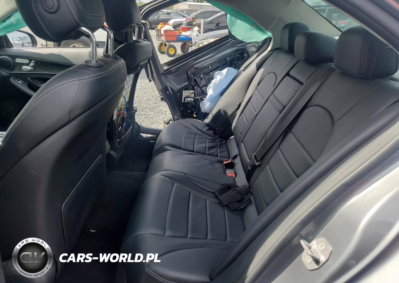 2017 Mercedes-Benz C 300 VIN:55SWF4JBXHU199618 - 10