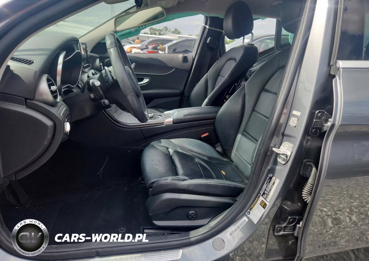 2017 Mercedes-Benz C 300 VIN:55SWF4JBXHU199618 - 7