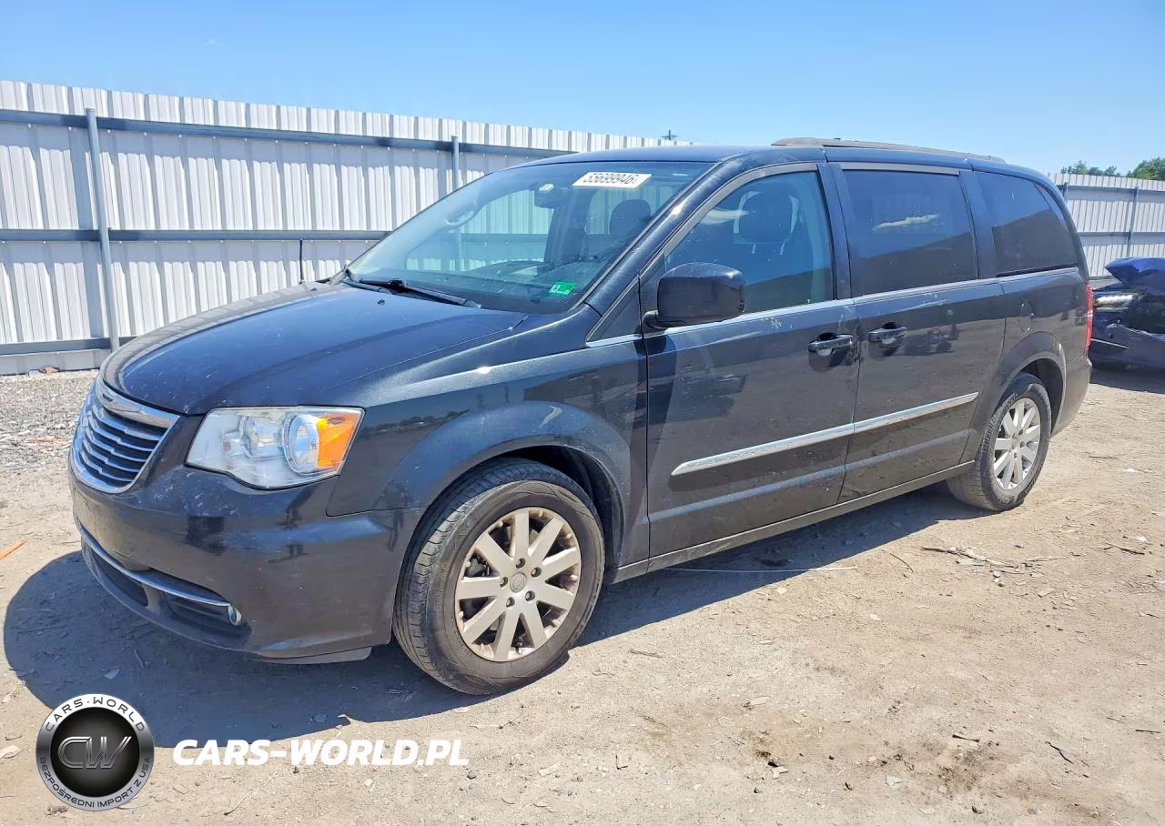 2016 Chrysler Town & Country Touring – zdjęcie 1 z 13