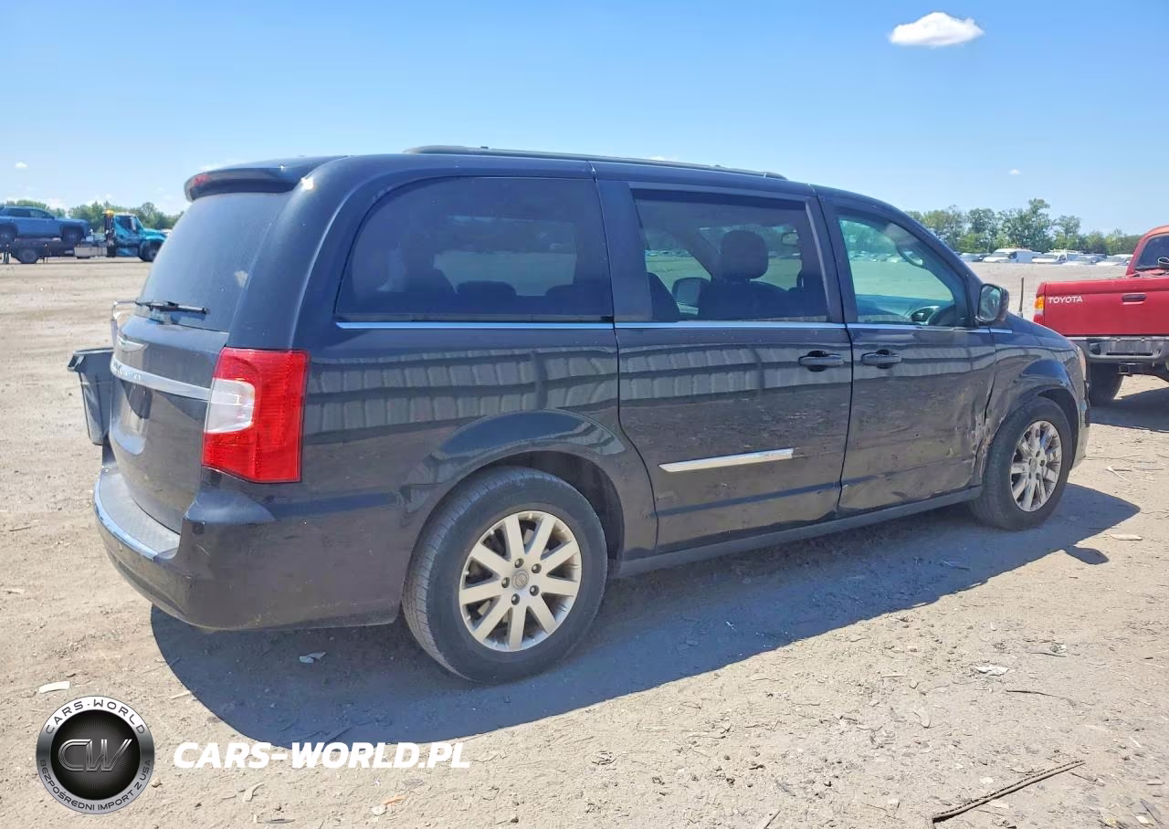 2016 Chrysler Town & Country Touring VIN:2C4RC1BG0GR297057 - 3