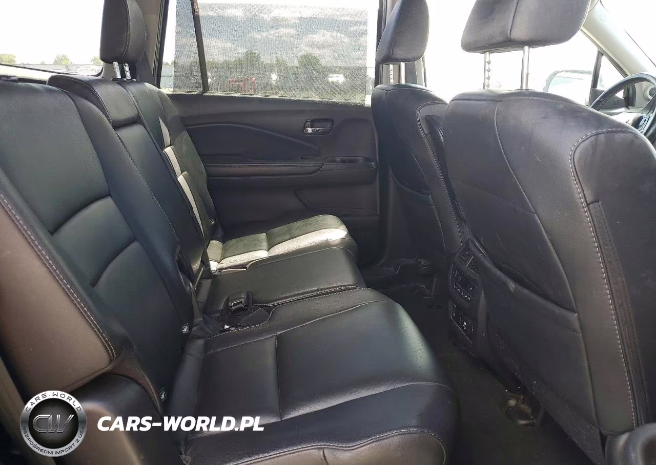 2019 Honda Pilot Touring VIN:5FNYF6H99KB069247 - 11