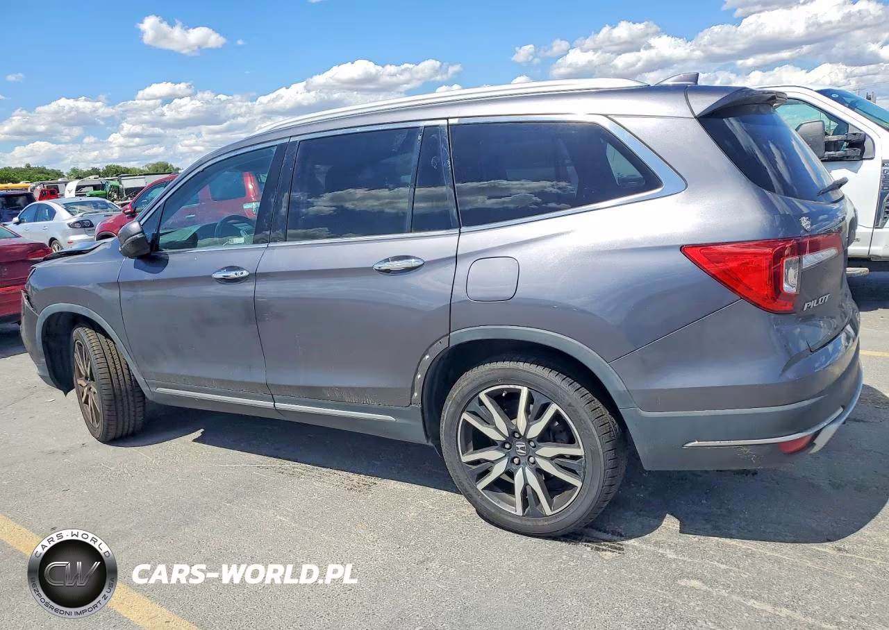 2019 Honda Pilot Touring VIN:5FNYF6H99KB069247 - 2