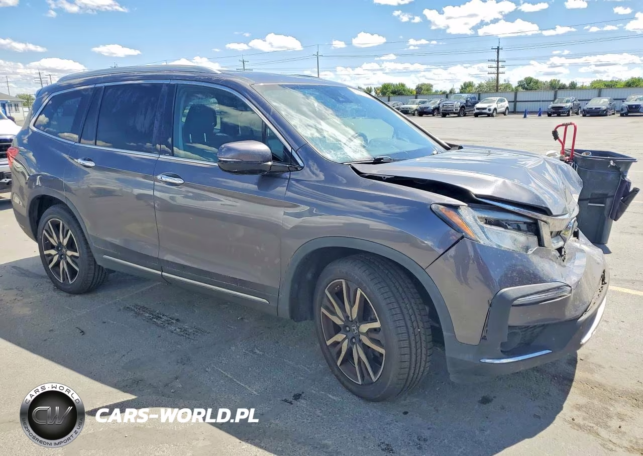 2019 Honda Pilot Touring VIN:5FNYF6H99KB069247 - 4