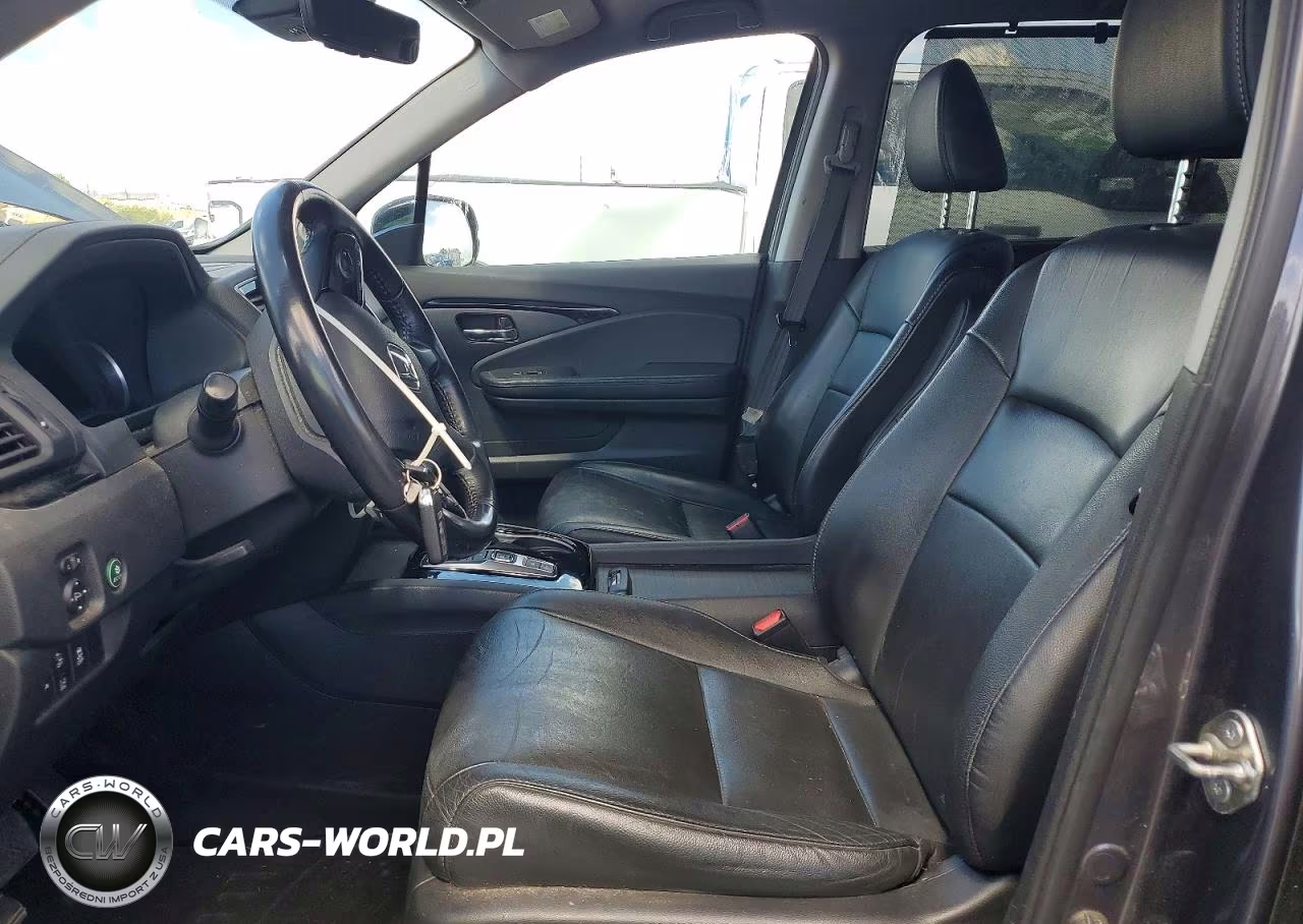 2019 Honda Pilot Touring VIN:5FNYF6H99KB069247 - 7
