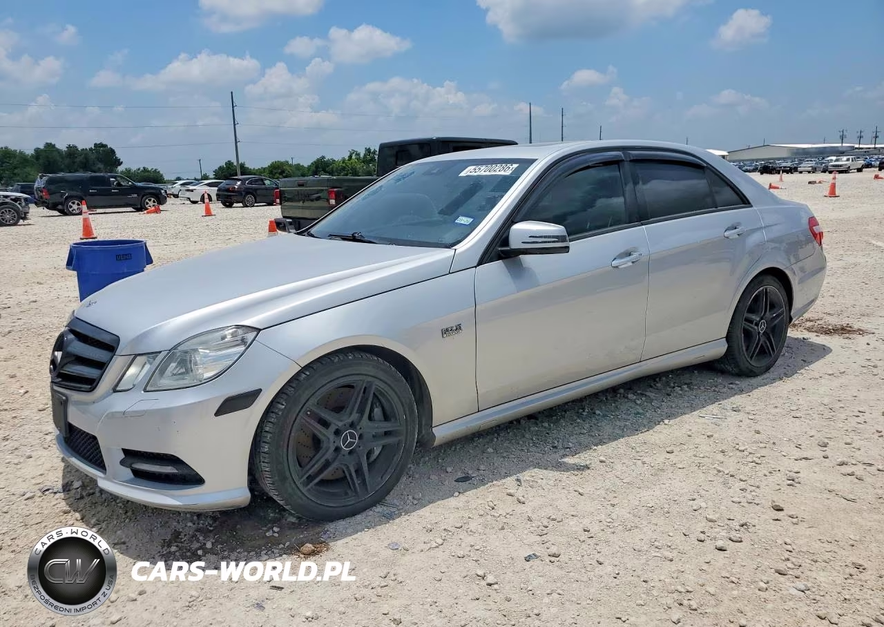 2012 Mercedes-Benz E 550 4Matic – zdjęcie 1 z 12