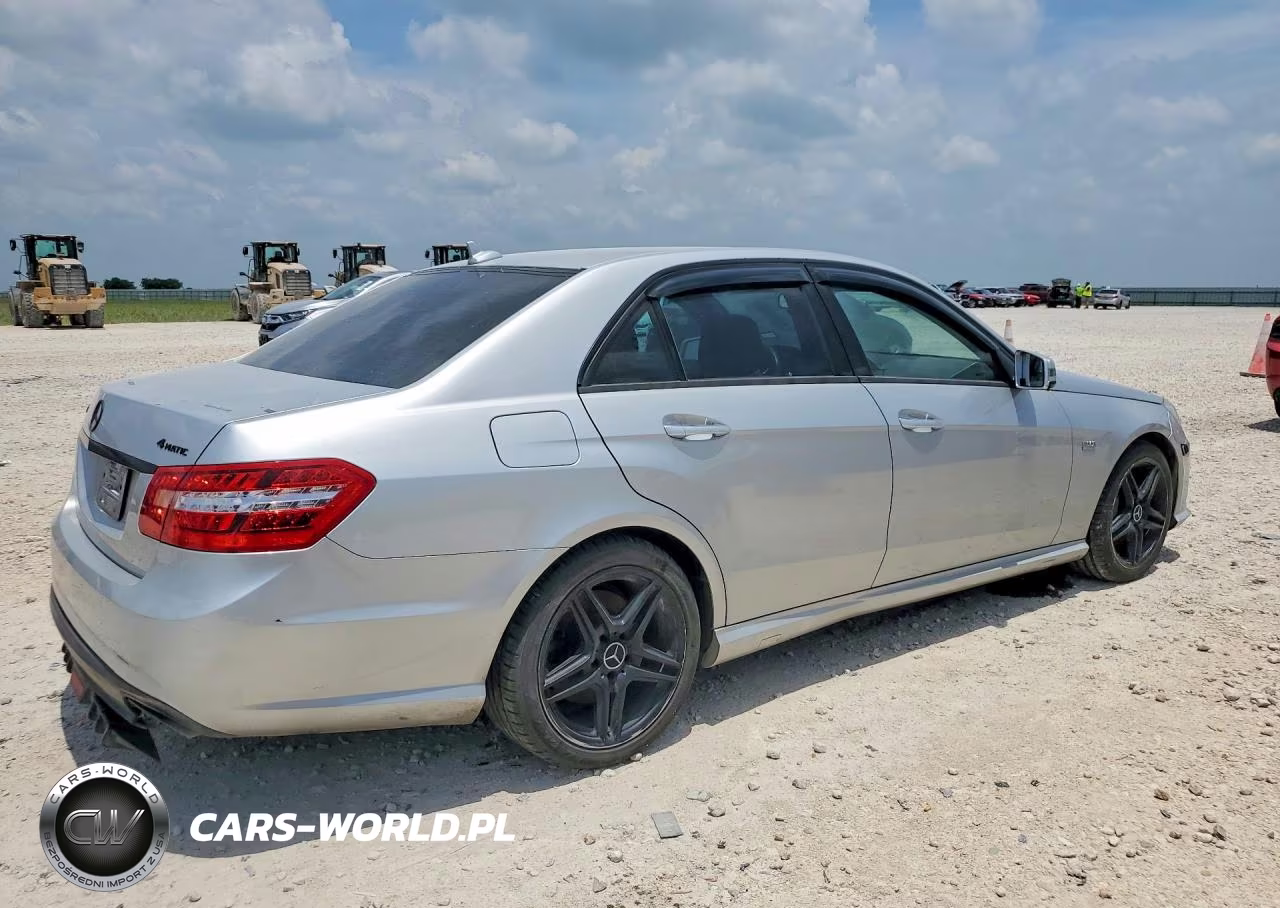 2012 Mercedes-Benz E 550 4Matic VIN:WDDHF9BB6CA528408 - 3