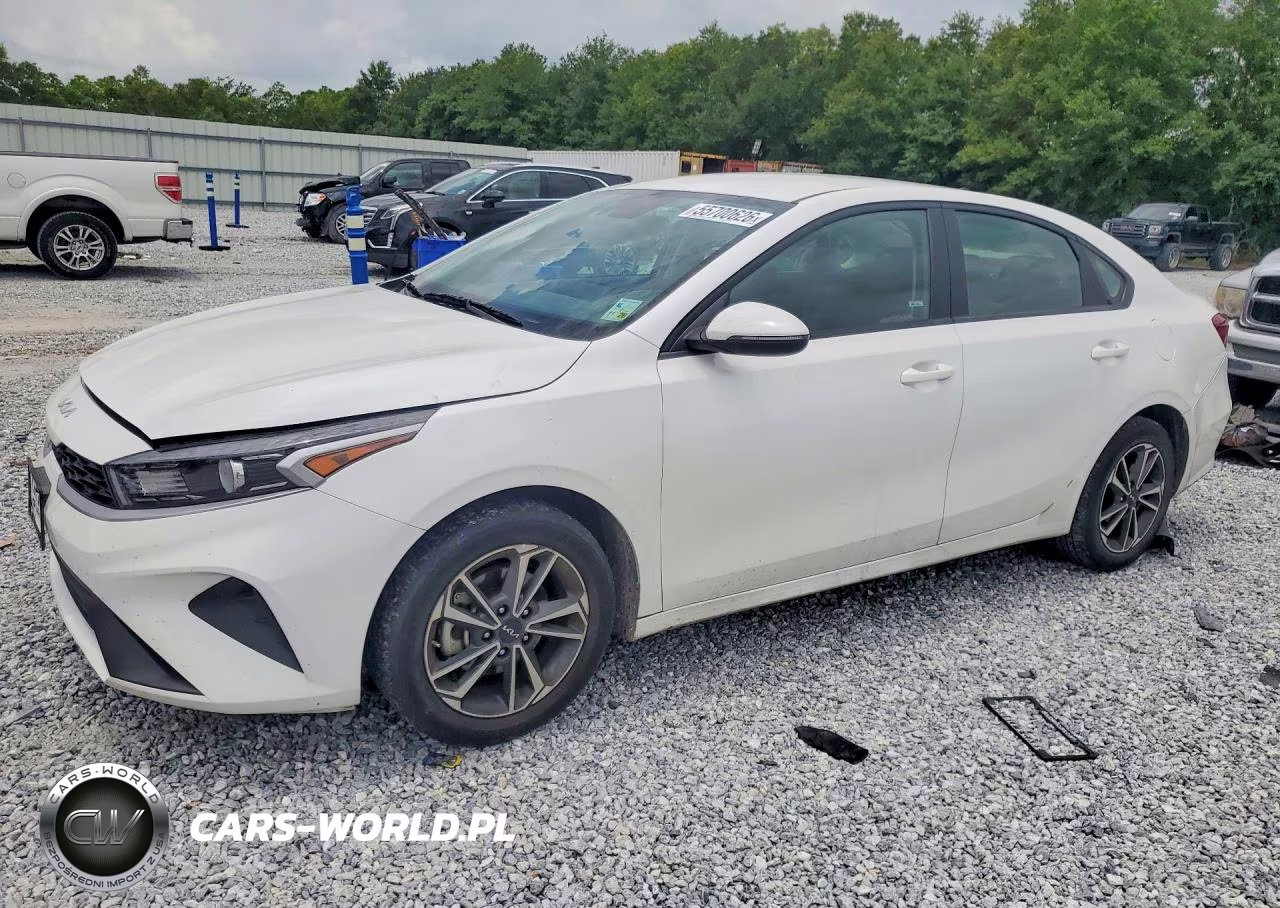 2024 Kia Forte Lxs – zdjęcie 1 z 12