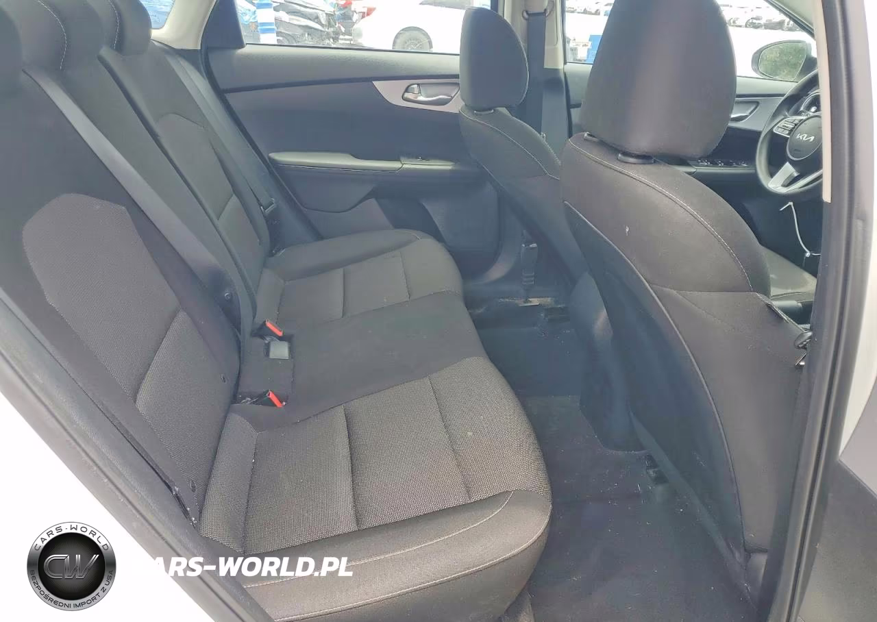 2024 Kia Forte Lxs VIN:3KPF24AD6RE794164 - 10