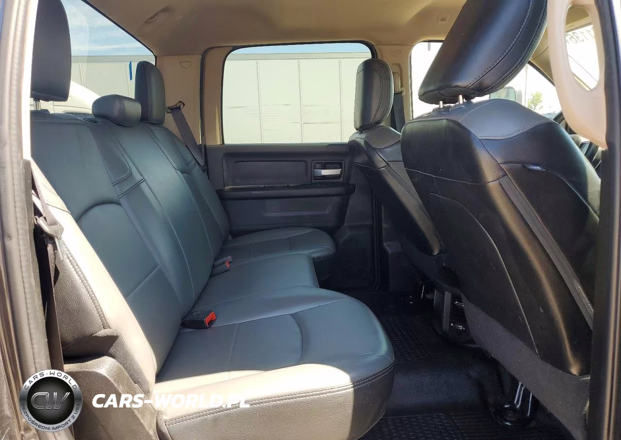 2019 Ram 3500 Tradesman VIN:3C63RRGL5KG648415 - 10