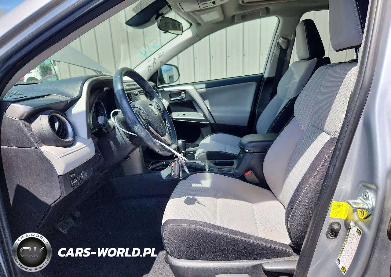 2018 Toyota Rav4 Xle VIN:2T3WFREV1JW463084 - 7