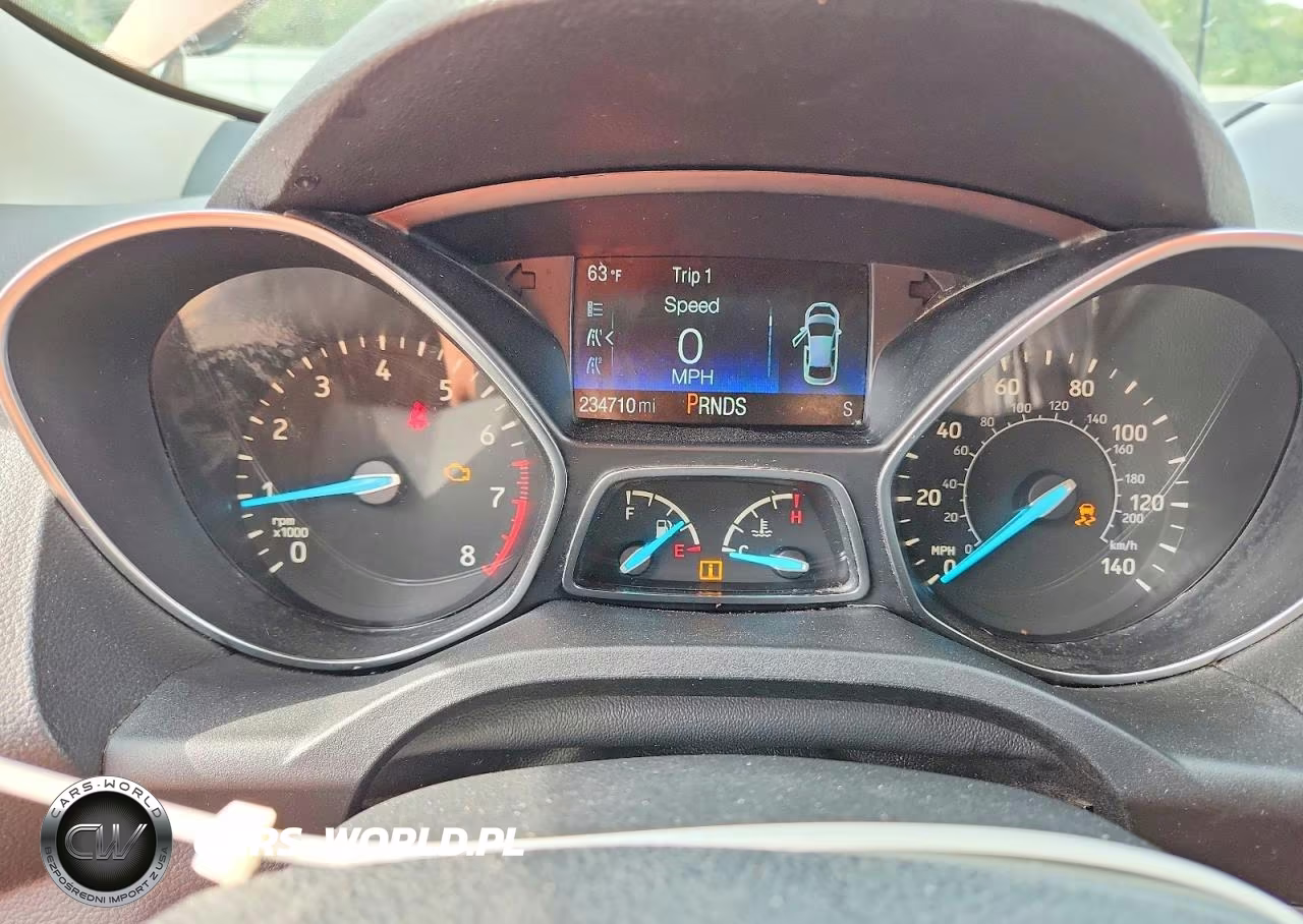 2017 Ford Escape Se VIN:1FMCU9G9XHUE13893 - 9