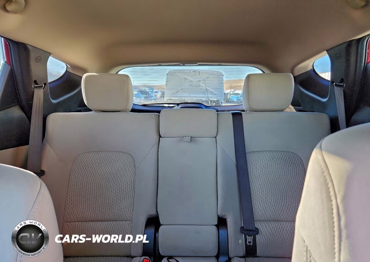 2015 Hyundai Santa Fe Sport 2.4L VIN:5XYZTDLB5FG277197 - 10