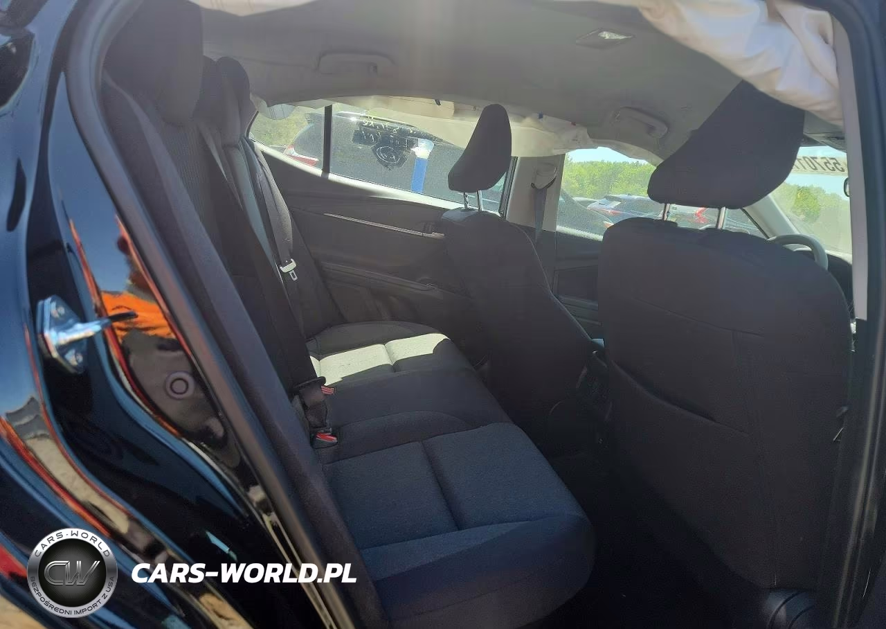 2025 Toyota Camry Le VIN:4T1DAACK6SU580699 - 10