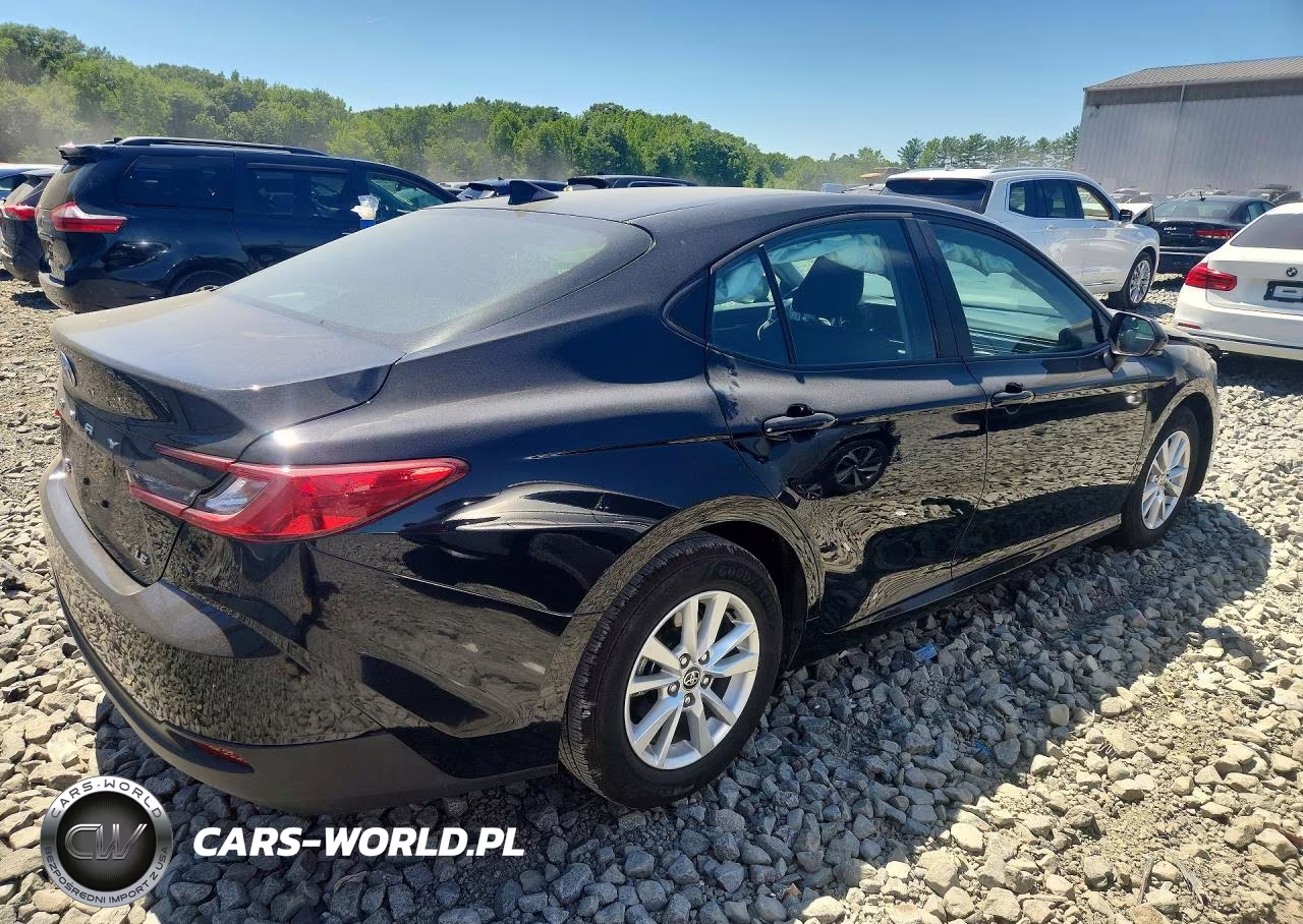 2025 Toyota Camry Le VIN:4T1DAACK6SU580699 - 3