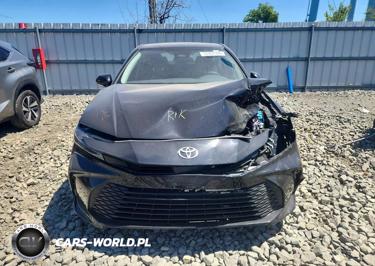 2025 Toyota Camry Le VIN:4T1DAACK6SU580699 - 5
