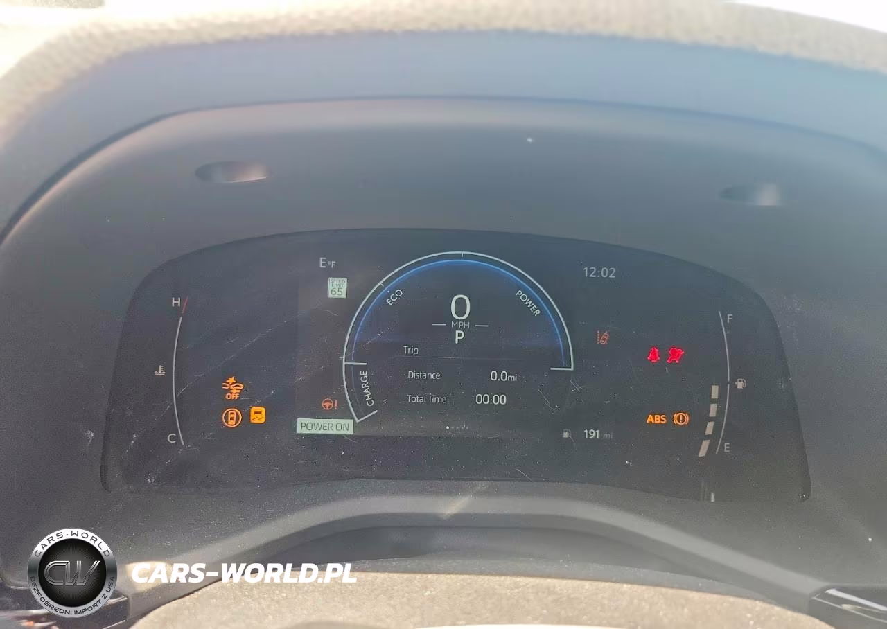 2025 Toyota Camry Le VIN:4T1DAACK6SU580699 - 9