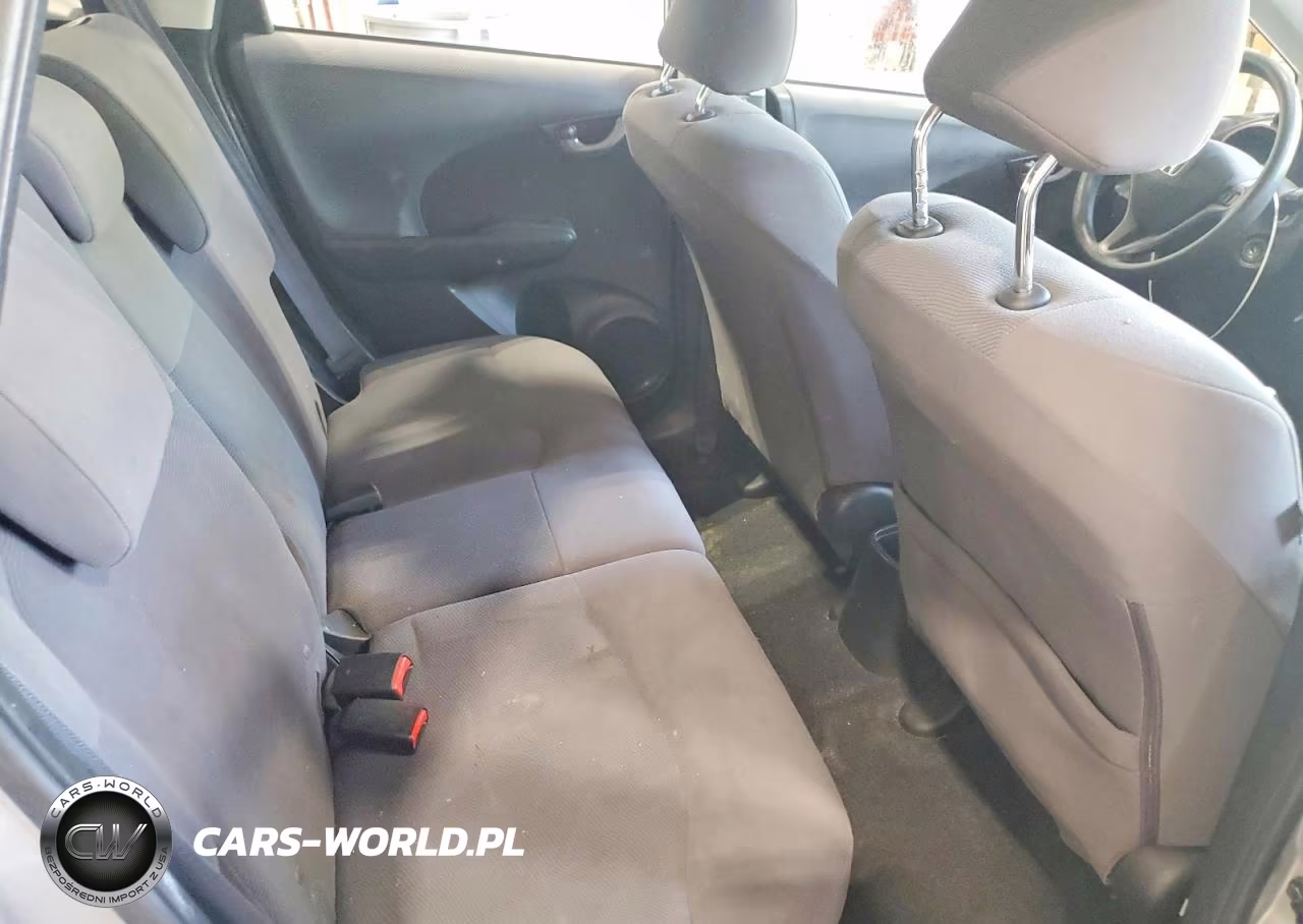 2011 Honda Fit VIN:JHMGE8G36BS001416 - 10