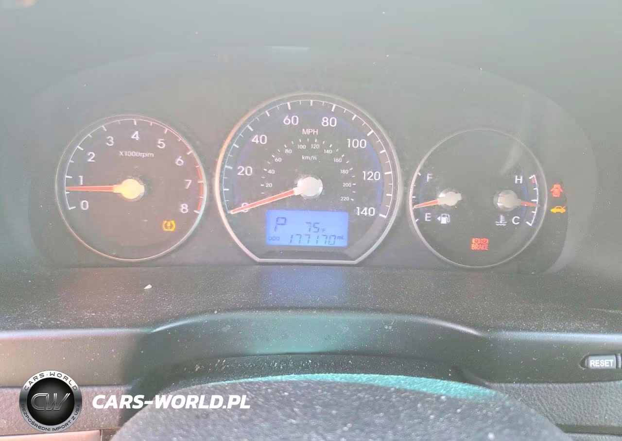 2012 Hyundai Santa Fe Gls VIN:5XYZGDAB5CG115864 - 9