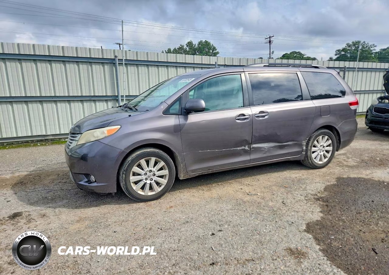 2011 Toyota Sienna Limited 7-Passenger