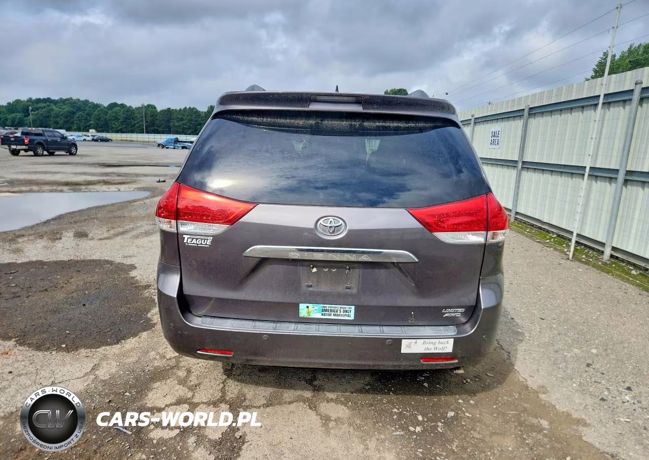 2011 Toyota Sienna Limited 7-Passenger VIN:5TDDK3DC3BS023113 - 6