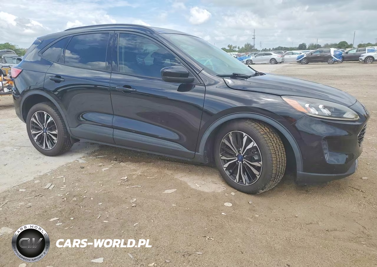 2021 Ford Escape Se VIN:1FMCU0BZ2MUB05954 - 4
