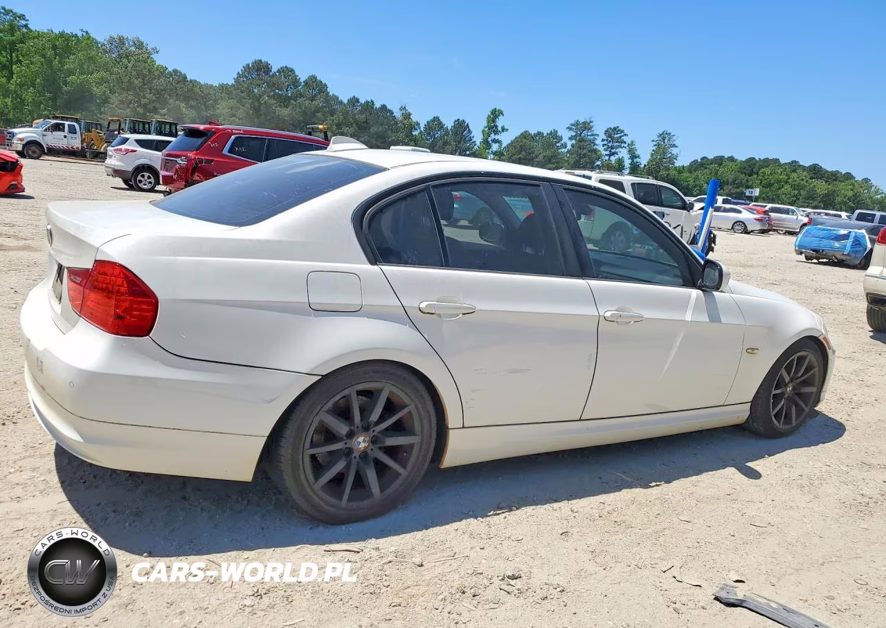 2009 BMW 328 I VIN:WBAPH77509NM45935 - 3