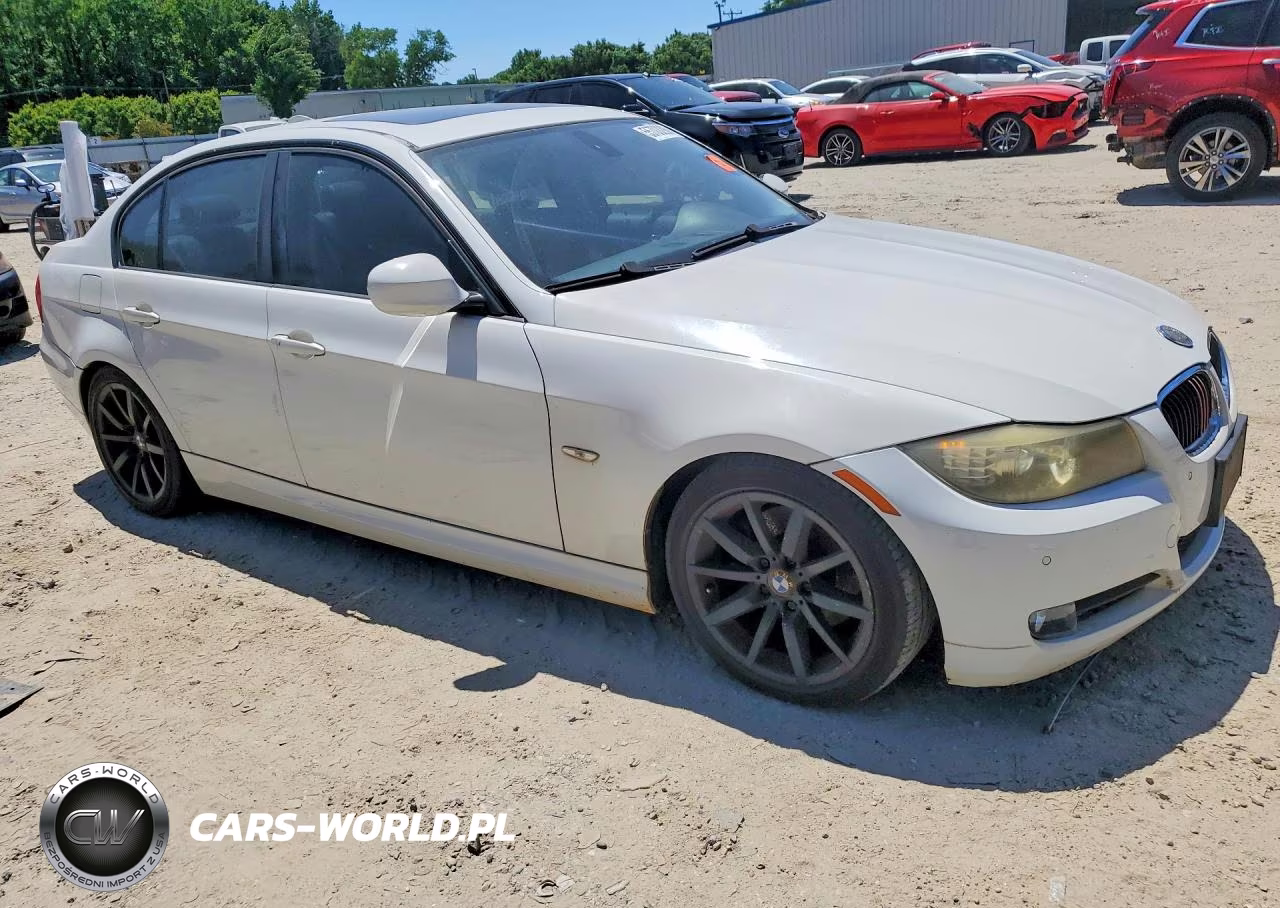 2009 BMW 328 I VIN:WBAPH77509NM45935 - 4