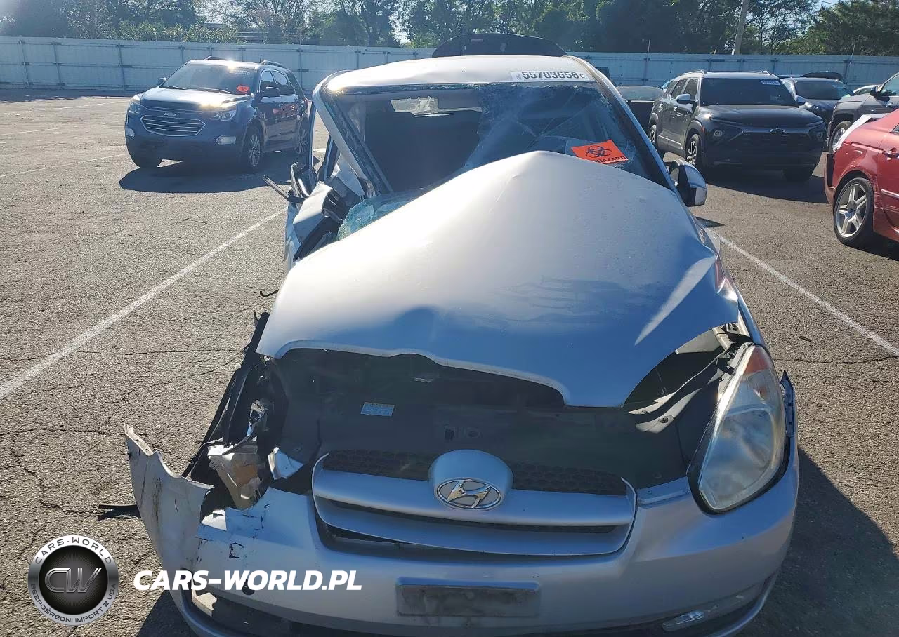 2009 Hyundai Accent Se VIN:KMHCN36C39U130891 - 5