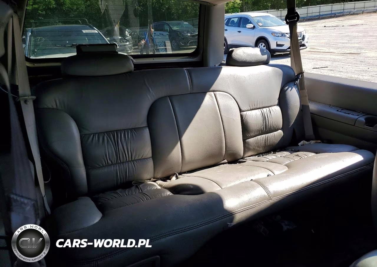 1998 Chevrolet Tahoe K1500 VIN:3GNEK18R8WG106426 - 11