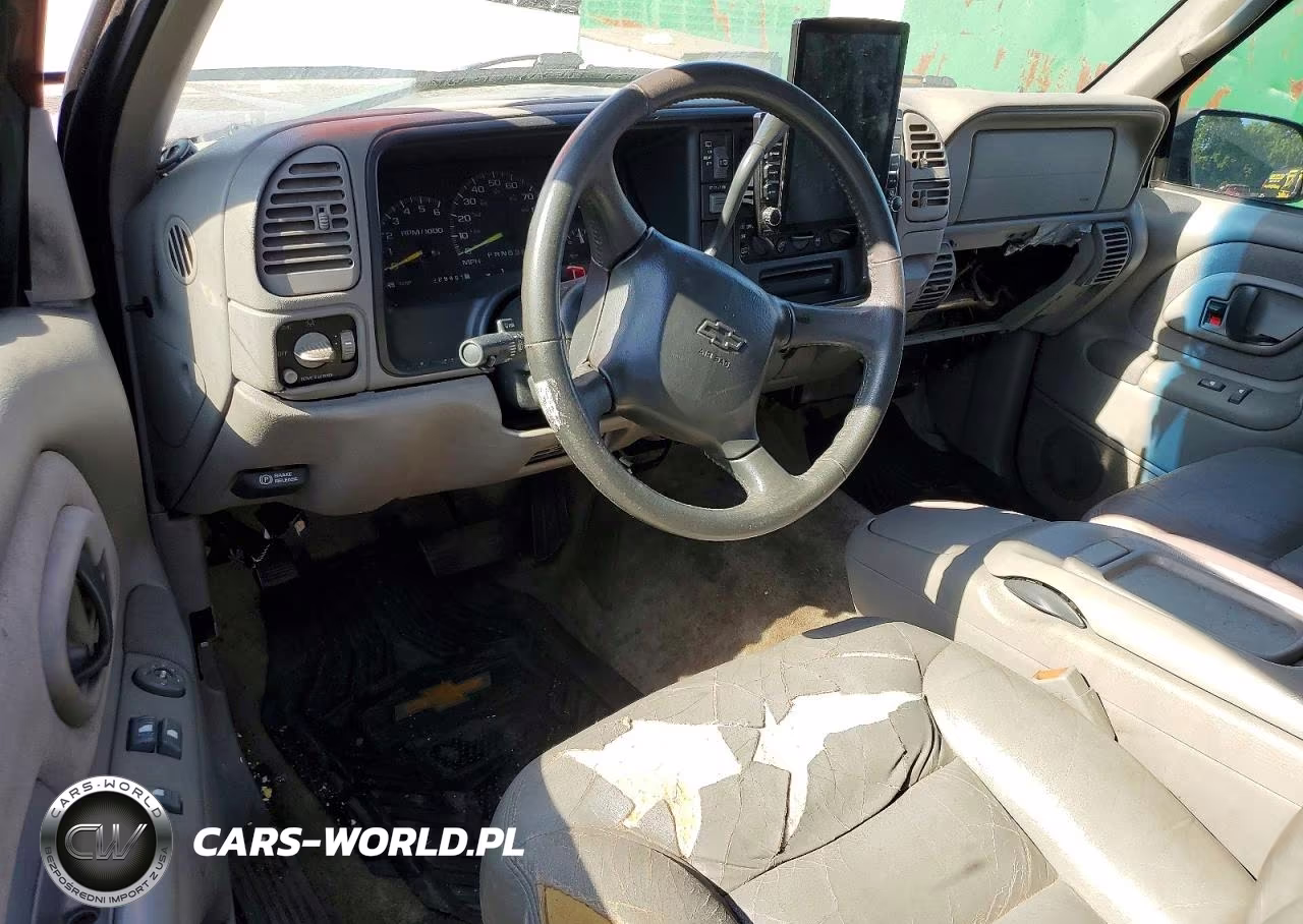 1998 Chevrolet Tahoe K1500 VIN:3GNEK18R8WG106426 - 8