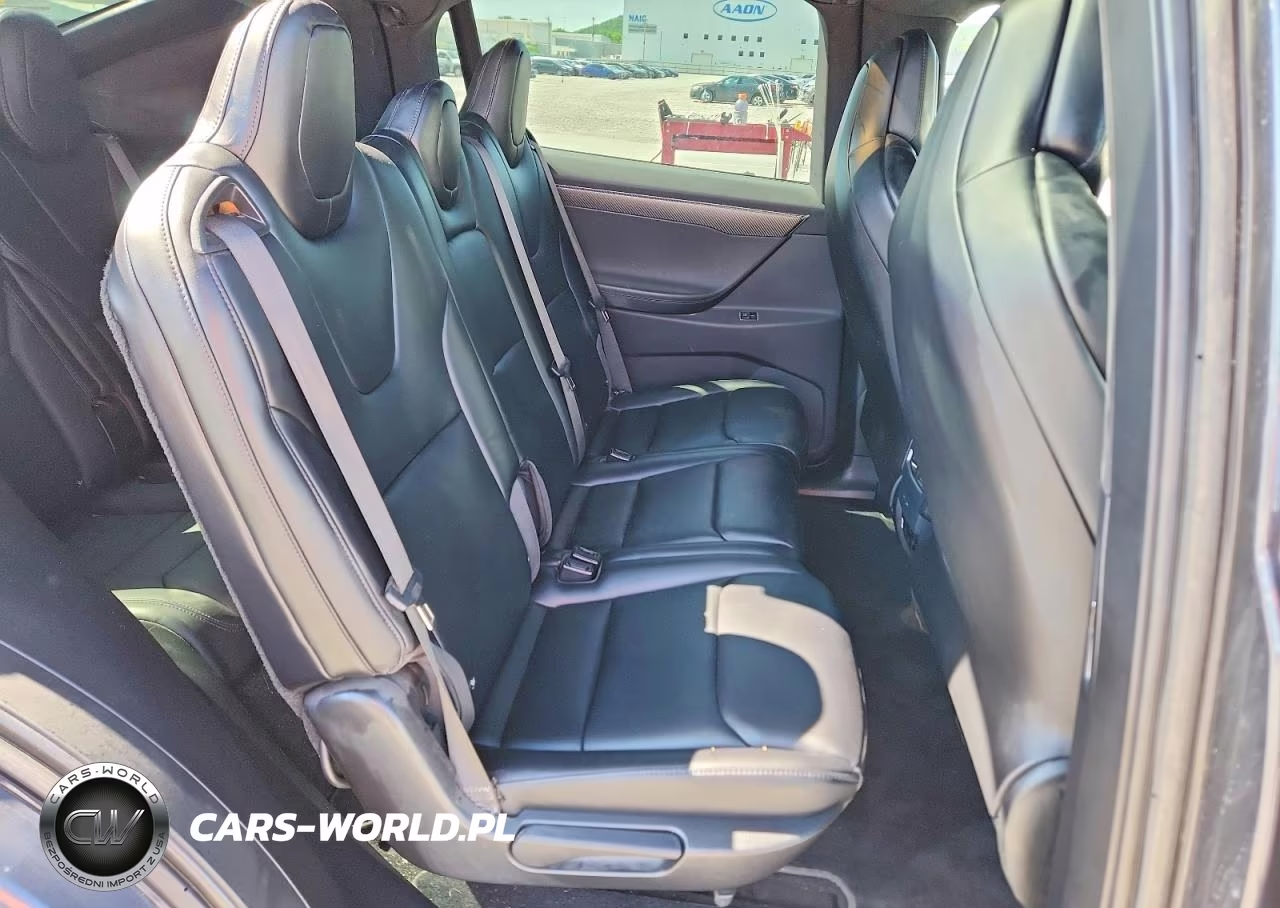 2018 Tesla Model X VIN:5YJXCAE20JF112872 - 10