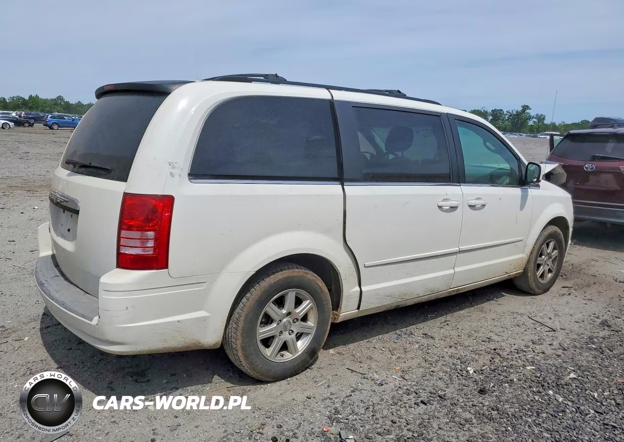 2008 Chrysler Town & Country Touring VIN:2A8HR54P18R141408 - 3
