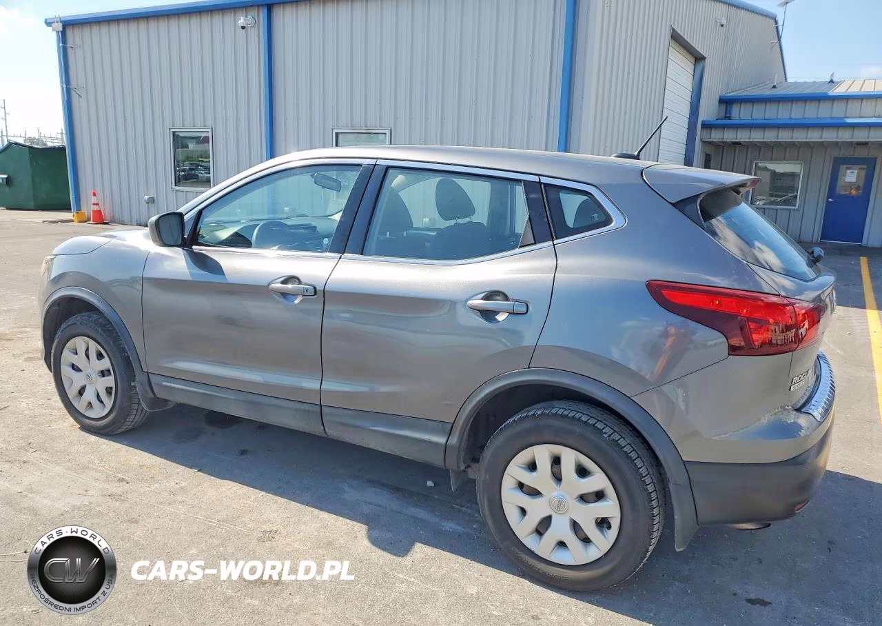 2018 Nissan Rogue Sport S VIN:JN1BJ1CP0JW186872 - 2